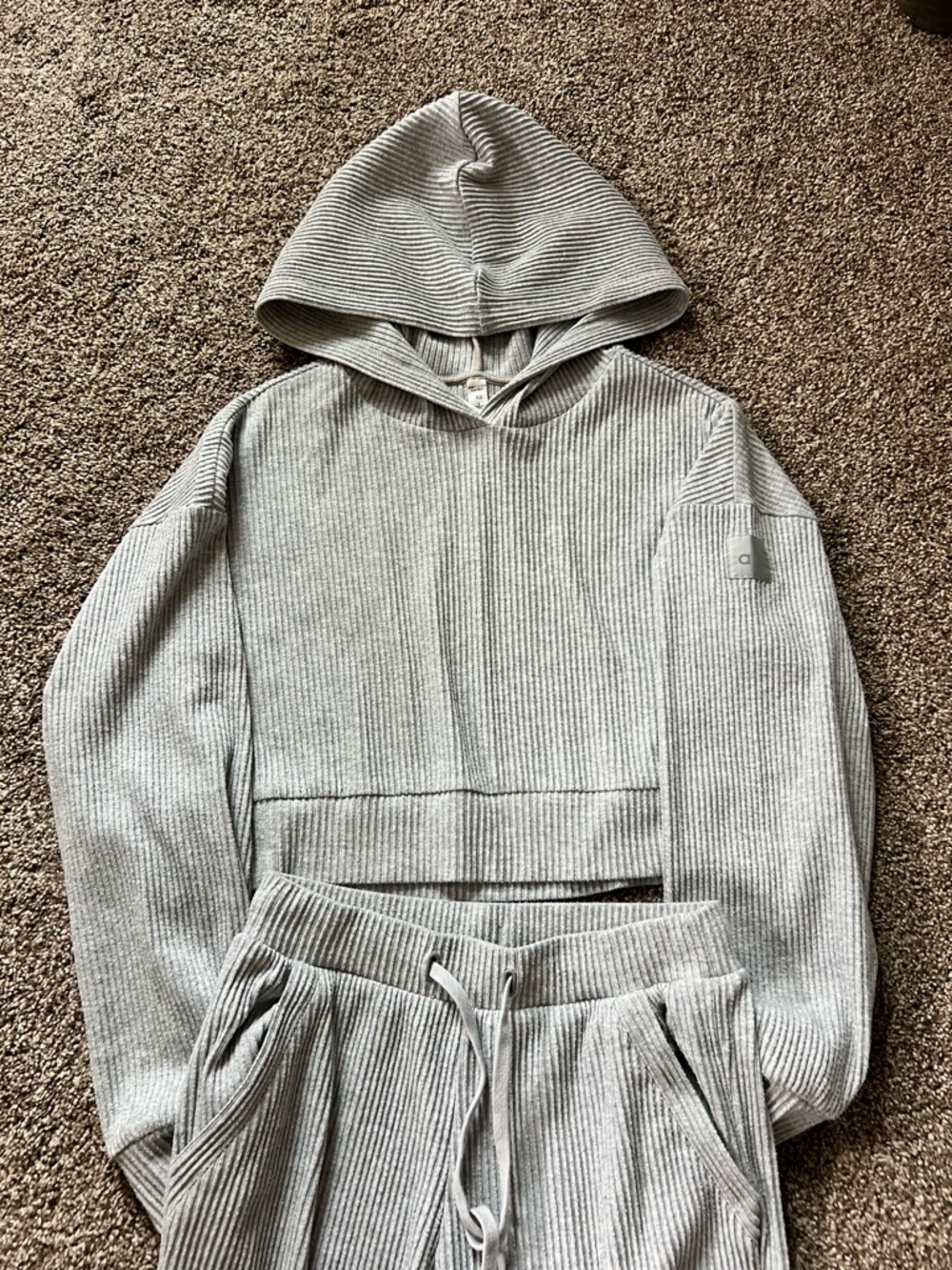 ALO Yoga Ribbed Hoodie & Joggers Set - Light Gray